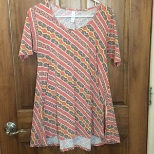 🎉Sale 5/$25 clothes and shoes
LulaRoe perfect tee
